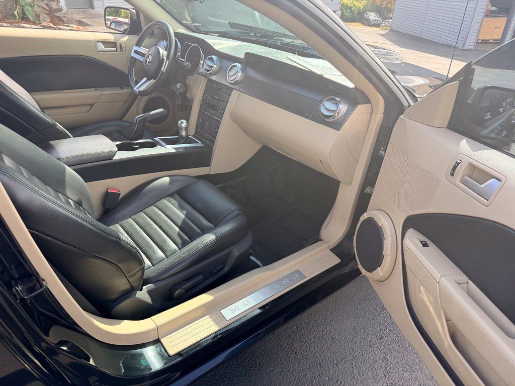 Used 2007 Ford Mustang GT RWD image 23