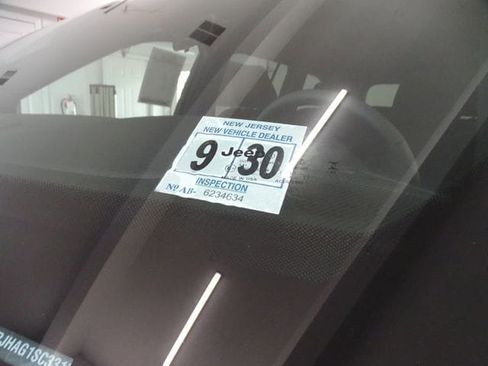 Certified 2025 Jeep Grand Cherokee Laredo X w/ Luxury Tech Group I AWD/4WD image 24