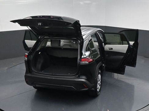 Used 2026 Toyota Corolla Cross L image 20