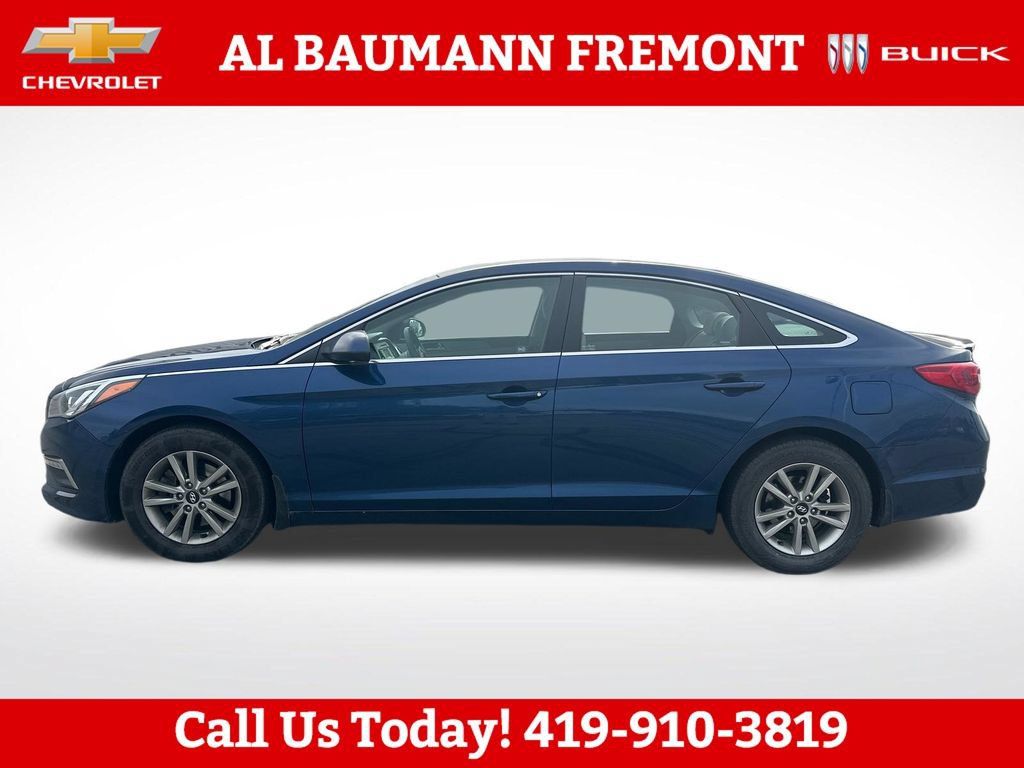 Used 2015 Hyundai Sonata SE FWD image 2