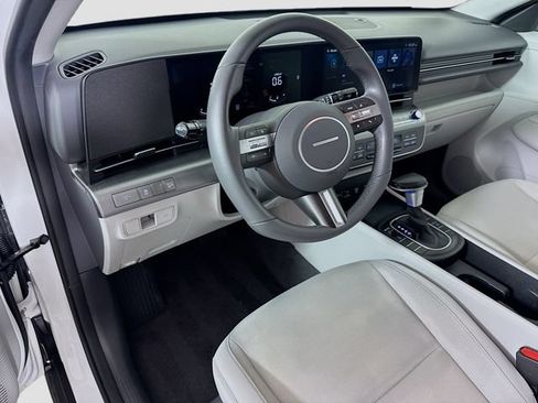 Used 2024 Hyundai Kona SEL AWD/4WD image 18