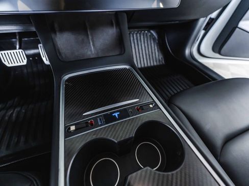 Used 2021 Tesla Model 3 Standard Range Plus image 26