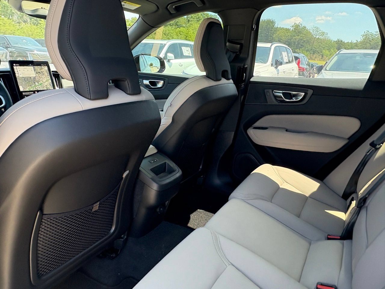 New 2026 Volvo XC60 B5 Plus w/ Protection Package Premier AWD/4WD image 20