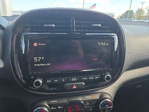 Used 2021 Kia Soul EX FWD image 14