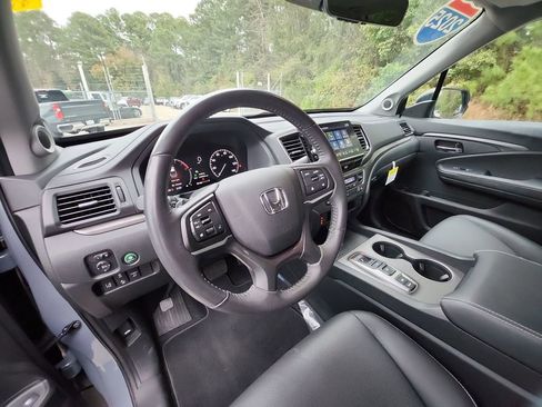 Used 2025 Honda Ridgeline RTL image 14