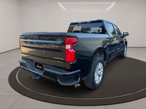 Used 2019 Chevrolet Silverado 1500 Custom w/ Custom Value Package RWD image 6