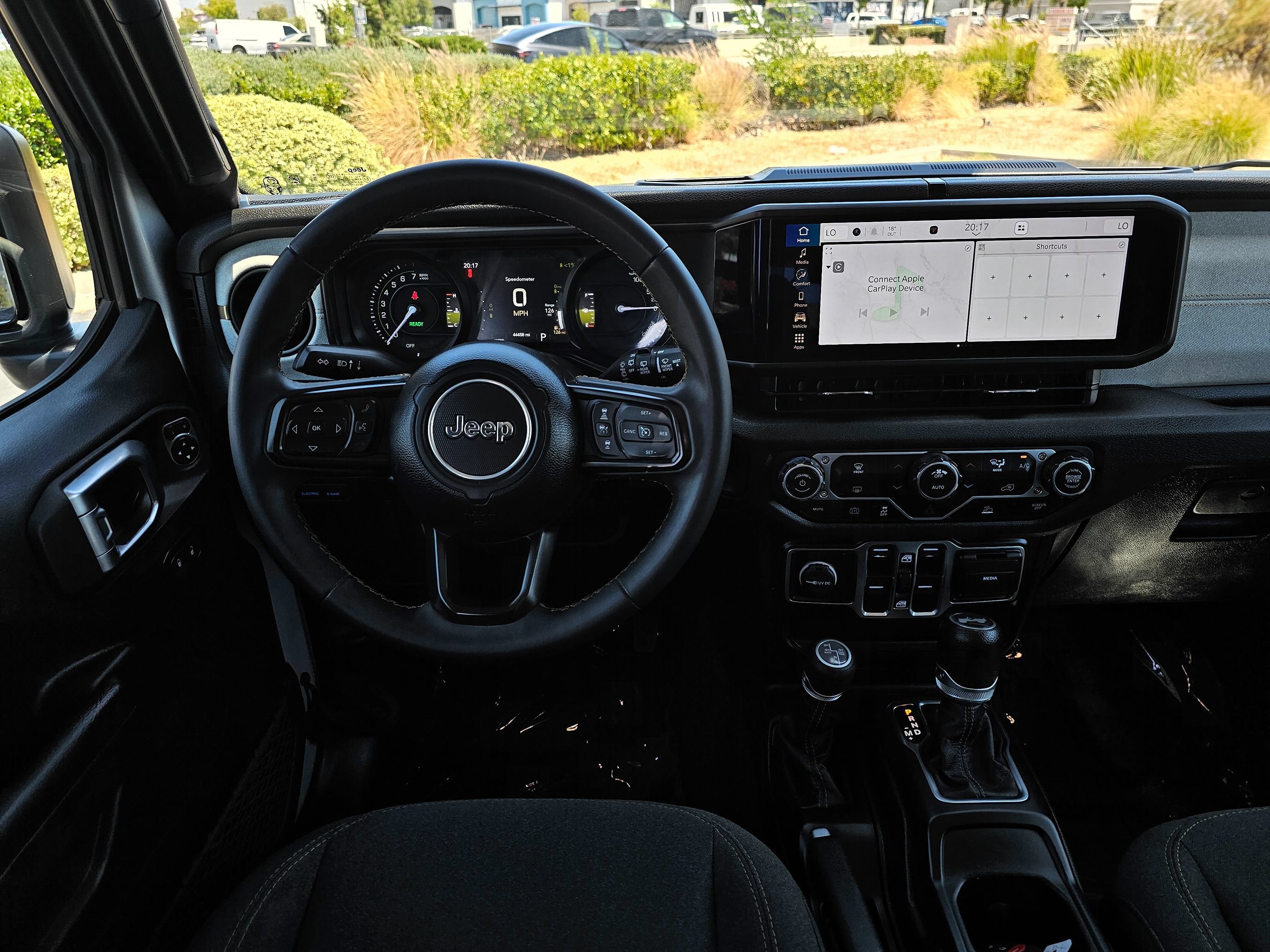 Used 2024 Jeep Wrangler Unlimited AWD/4WD image 21