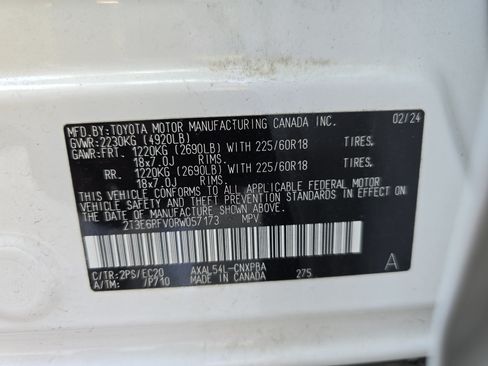Used 2024 Toyota RAV4 XSE w/ Weather Package AWD/4WD image 32