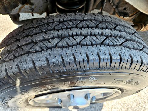 Used 1998 Ford E-250 and Econoline 250 image 18