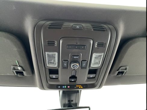 Used 2021 GMC Yukon XL Denali w/ Denali Premium Package AWD/4WD image 46