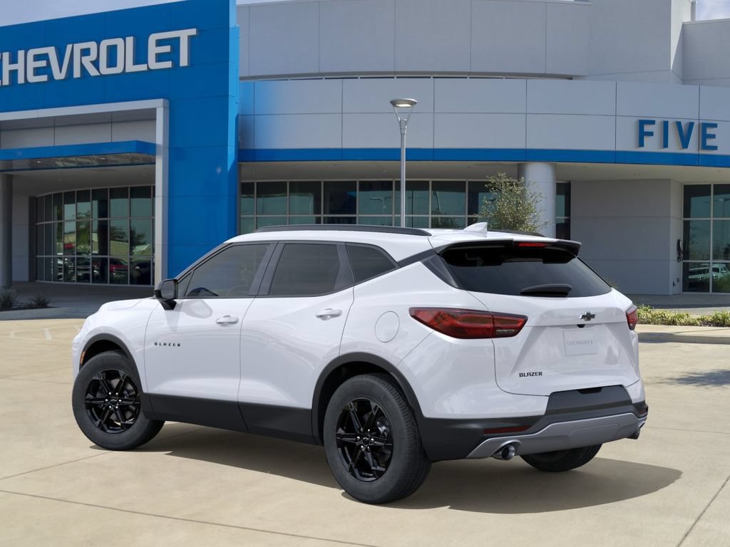 New 2026 Chevrolet Blazer LT w/ Convenience Package FWD image 3