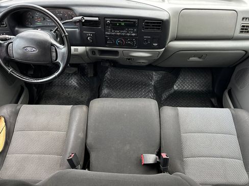 Used 2003 Ford F250 XLT image 13