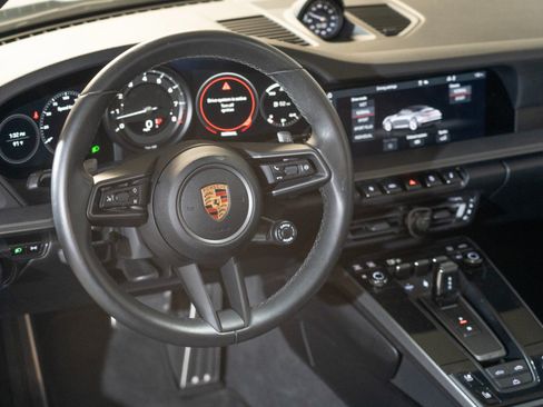 Certified 2020 Porsche 911 Carrera image 15
