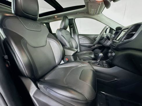 Used 2022 Jeep Cherokee Latitude Lux w/ Sun & Sound Group image 15