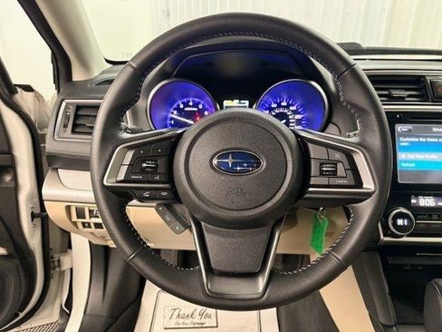 Used 2018 Subaru Outback 2.5i Premium image 9