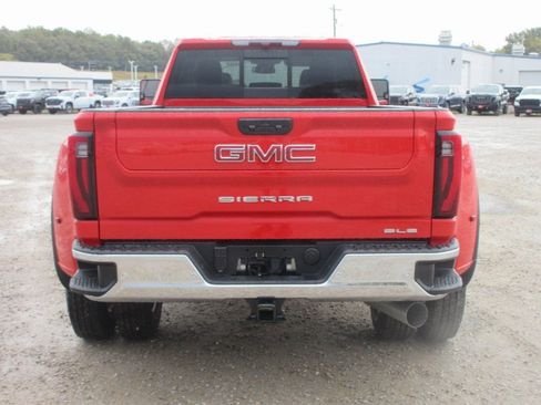New 2026 GMC Sierra 3500 SLE w/ SLE Value Package AWD/4WD image 6
