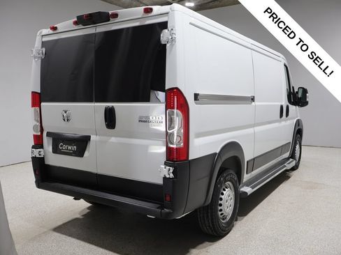 Used 2025 RAM ProMaster 2500 w/ U-Haul Equipment Group FWD image 2