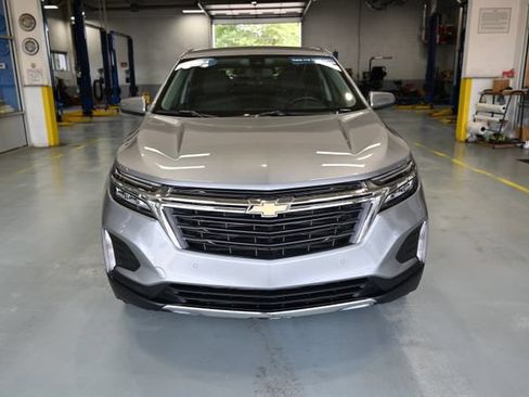Certified 2024 Chevrolet Equinox LT FWD image 2