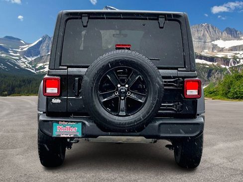 Used 2023 Jeep Wrangler Sport image 4