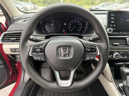 Used 2019 Honda Accord LX image 11