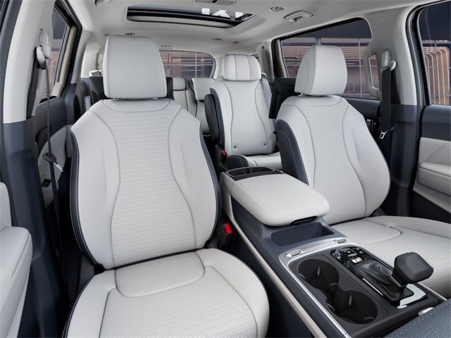 Used 2025 Kia Carnival SX Prestige FWD image 15