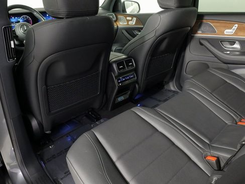 Used 2024 Mercedes-Benz GLS 450 4MATIC w/ AMG Line Exterior image 36