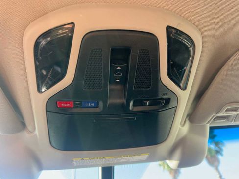 Used 2021 Subaru Outback Touring w/ Popular Package #2 image 20