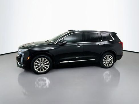 Used 2022 Cadillac XT6 Premium Luxury w/ Technology Package image 6