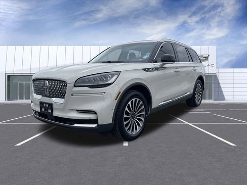 Used 2023 Lincoln Aviator Reserve w/ Elements Package Plus image 4