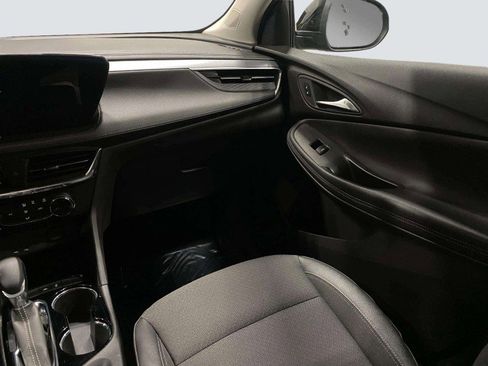 Used 2025 Buick Encore GX Preferred FWD image 21