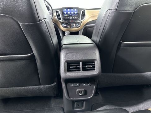 Used 2024 Chevrolet Equinox Premier AWD/4WD image 22