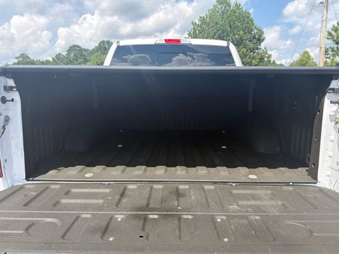 Used 2019 Ford F150 Lariat w/ Equipment Group 502A Luxury AWD/4WD image 10