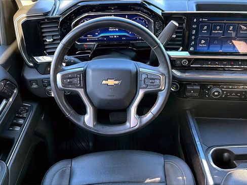 Used 2024 Chevrolet Silverado 2500 LTZ w/ LTZ Plus Package image 2