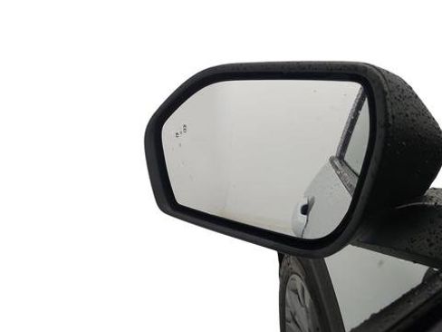 New 2026 Ford Explorer Active w/ Active Comfort Package image 12