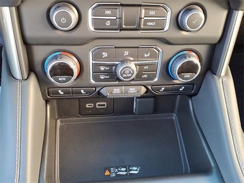 Certified 2024 Chevrolet Tahoe LT w/ Luxury Package image 23