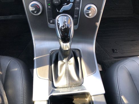 Used 2016 Volvo S60 T5 Premier image 23