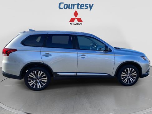 Used 2020 Mitsubishi Outlander ES AWD/4WD image 7