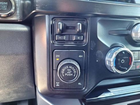 Certified 2025 Ford F250 Lariat w/ Tremor Off-Road Package AWD/4WD image 19