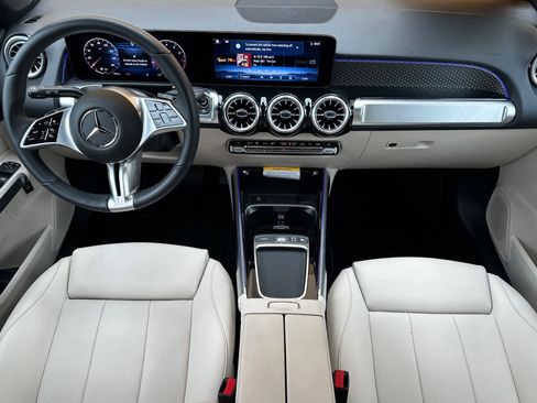 Certified 2025 Mercedes-Benz GLB 250 image 12