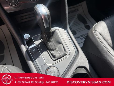 Used 2021 Volkswagen Tiguan SEL AWD/4WD image 22