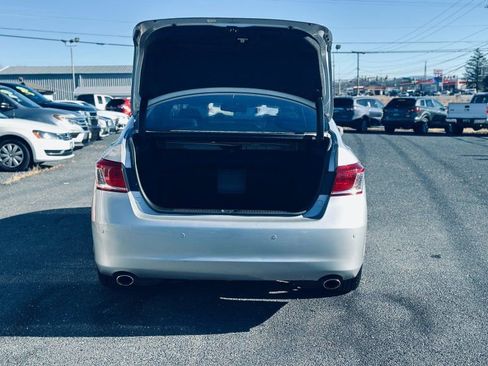 Used 2011 Lexus ES 350 image 9