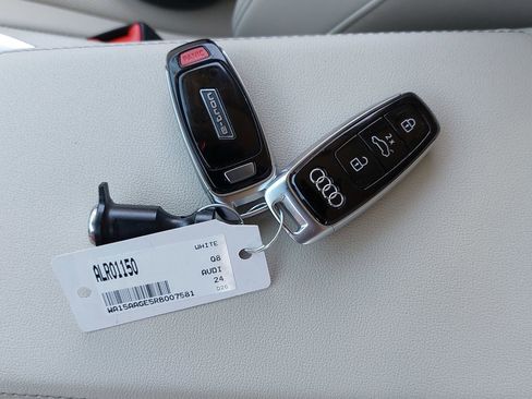 Used 2024 Audi Q8 e-tron Premium Plus w/ Premium Plus Package AWD/4WD image 40