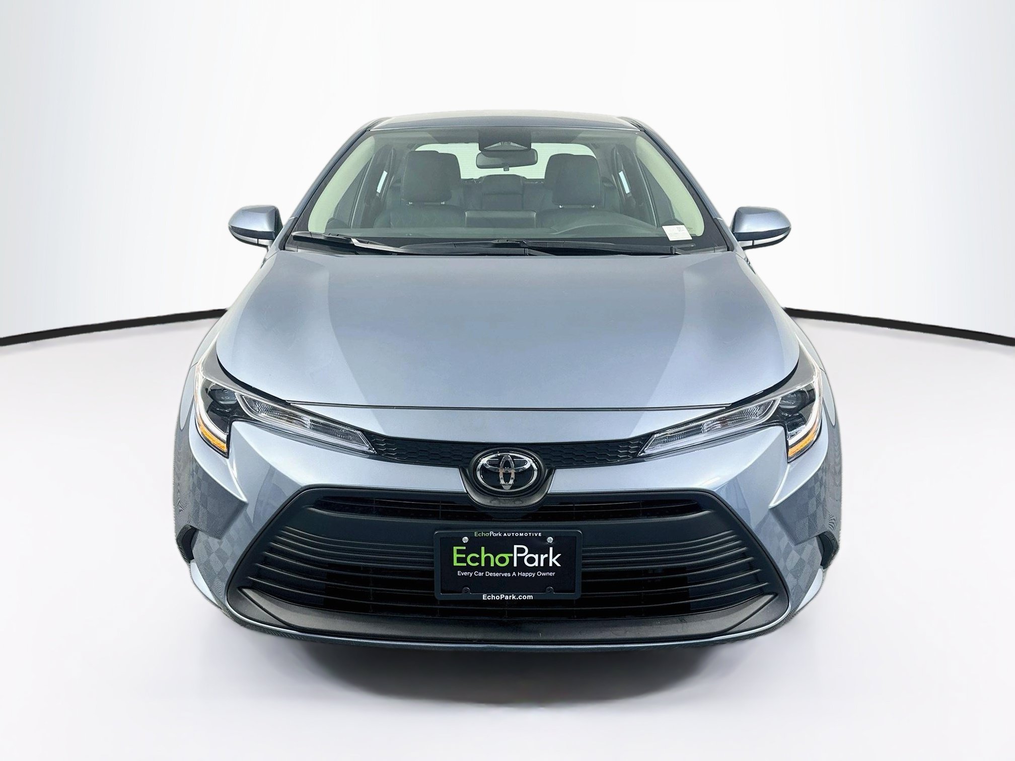 Used 2026 Toyota Corolla LE FWD image 2