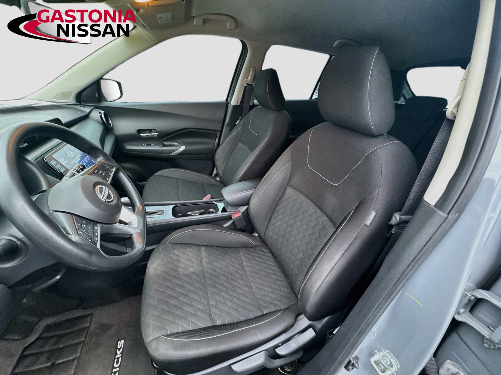 Used 2022 Nissan Kicks SV w/ Interior Electronics Package FWD image 25