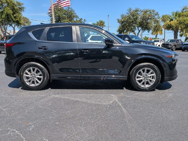Used 2024 MAZDA CX-5 AWD 2.5 S w/ Preferred Package image 2