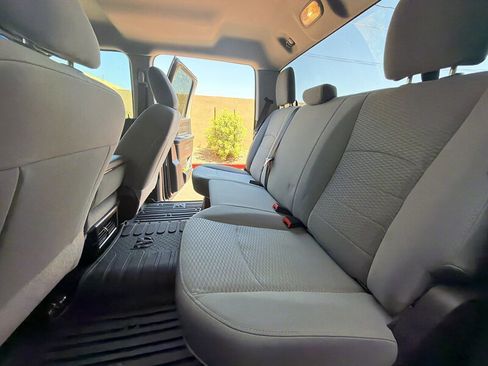 Used 2018 RAM 2500 Tradesman w/ Chrome Appearance Group AWD/4WD image 25