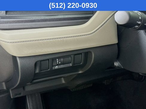 Used 2026 Subaru Forester Premium AWD/4WD image 11