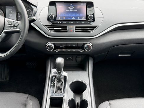 Used 2022 Nissan Altima 2.5 S FWD image 32