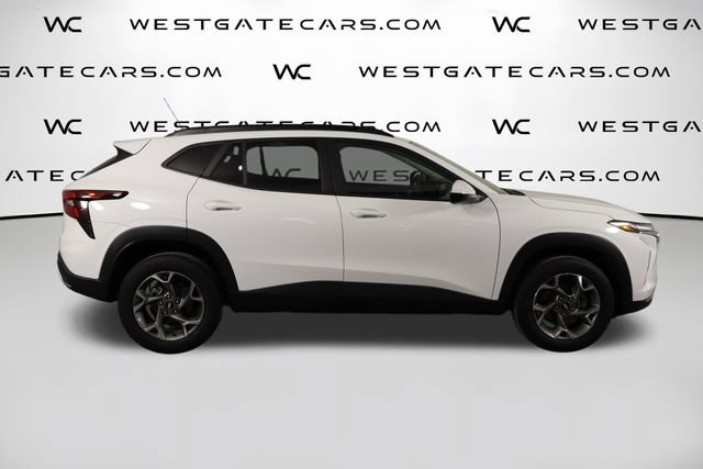 Used 2026 Chevrolet Trax LT FWD image 43