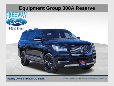 Used 2019 Lincoln Navigator Reserve image 1
